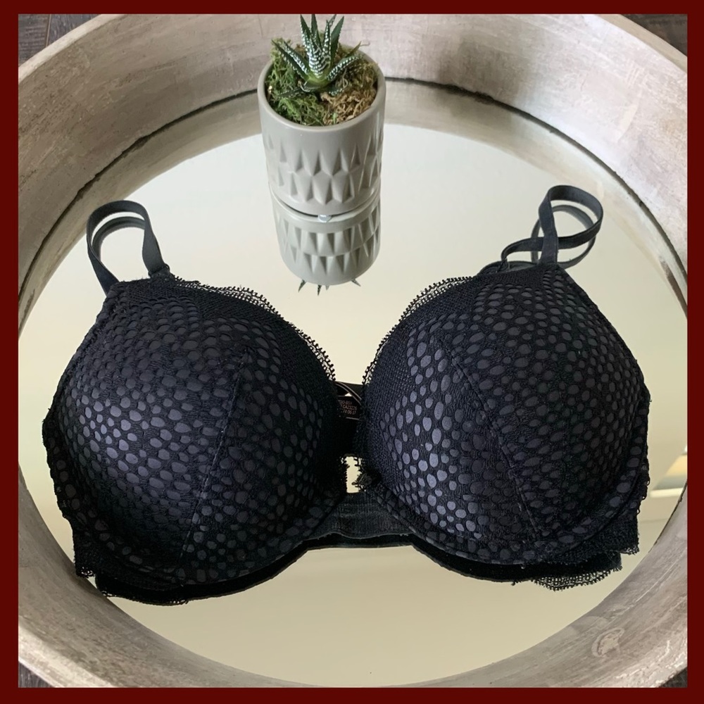 Victoria’s Secret Black Lace Bombshell Bra 32C